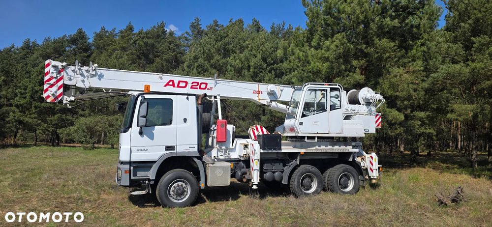 Mercedes-Benz 6X6 Żuraw - 13
