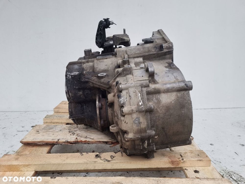 VW Golf VII 1.8 TSI SKRZYNIA BIEGÓW manualna LHC manual - 5