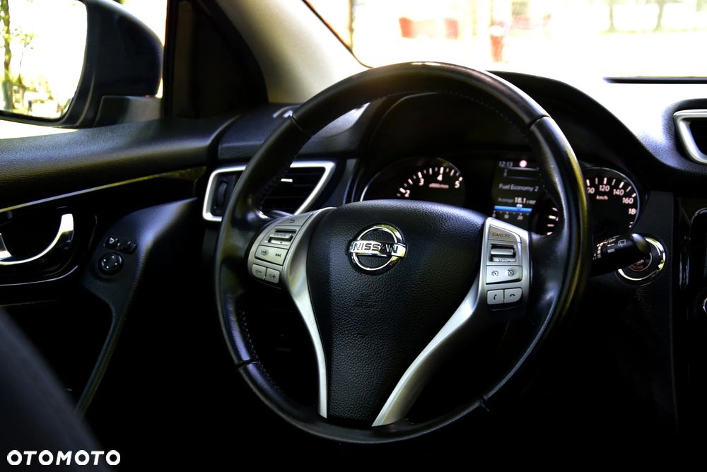 Nissan Qashqai 1.6 DIG-T N-Connecta - 21