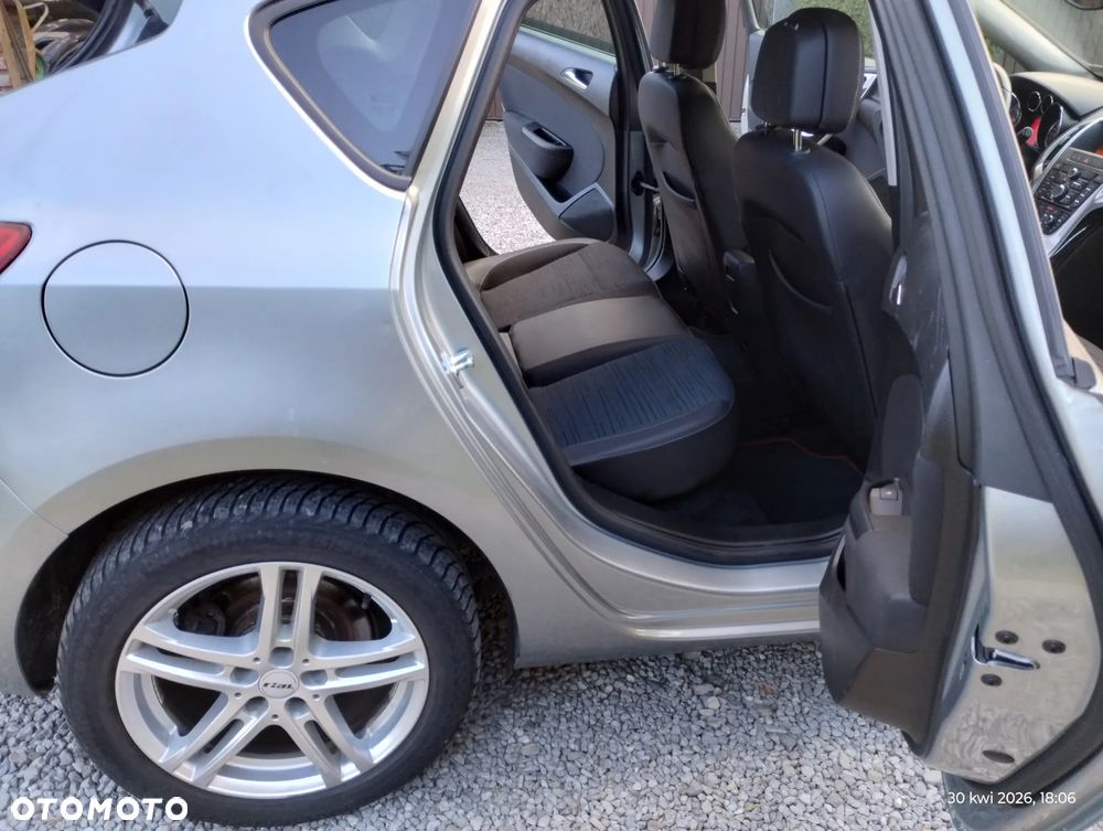 Opel Astra 1.7 CDTI DPF ENERGY - 28