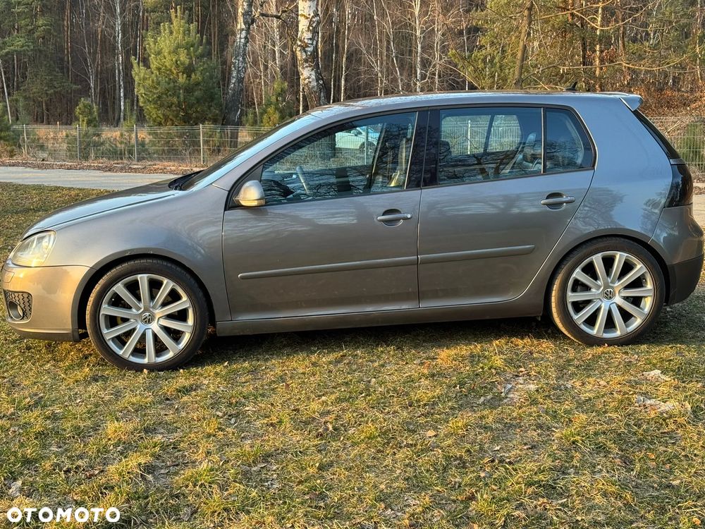 Volkswagen Golf - 4