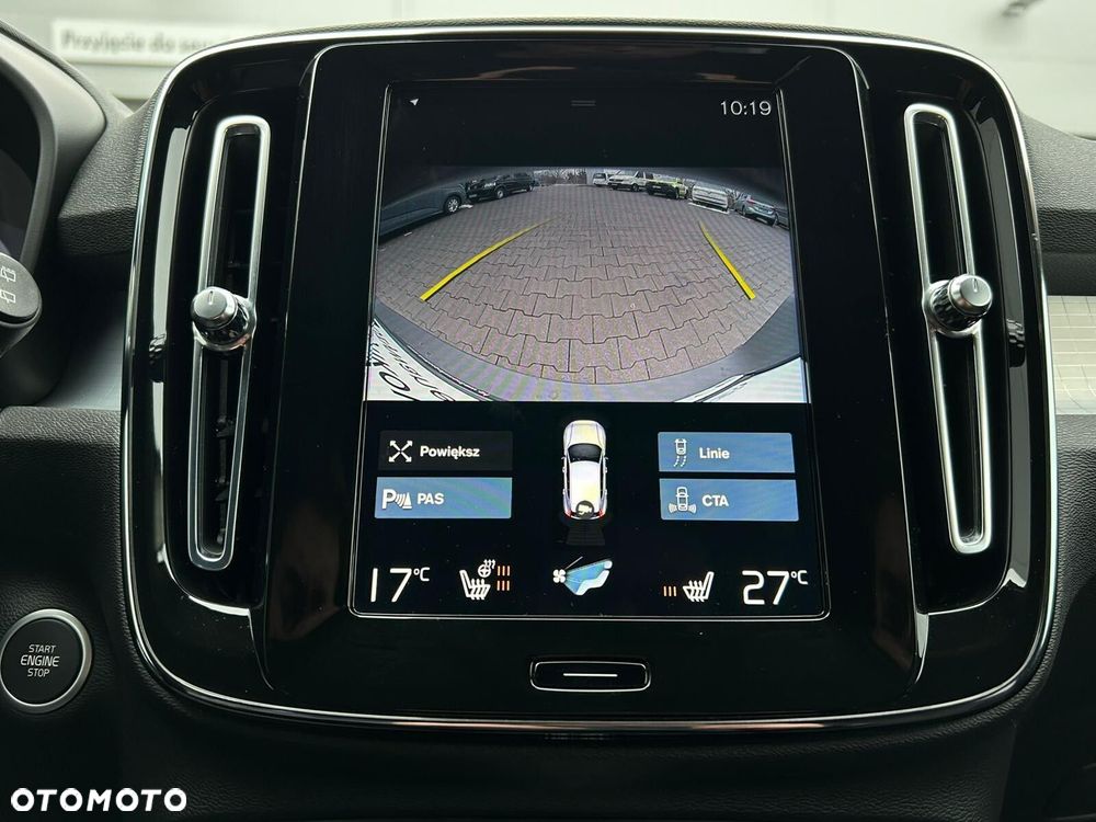 Volvo XC 40 T3 Momentum Pro - 27