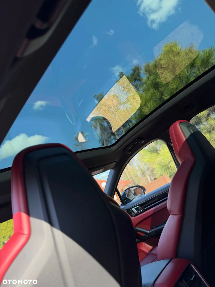 Porsche Cayenne E-Hybrid - 13