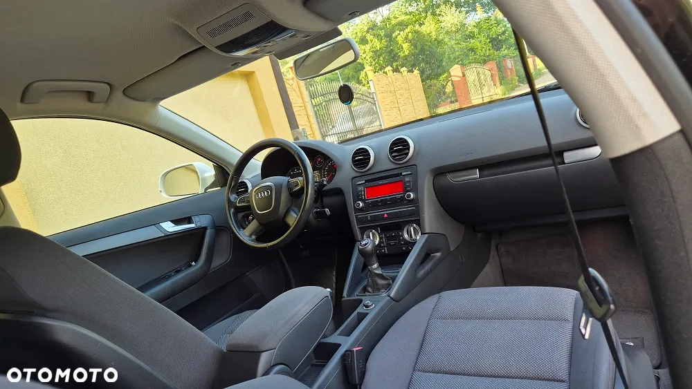 Audi A3 1.6 Sportback S line Sportpaket (plus) - 6