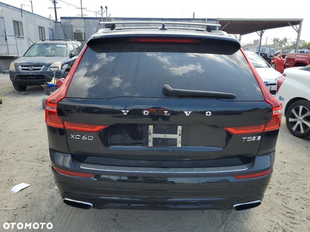 Volvo XC 60 T5 AWD Geartronic RDesign - 6