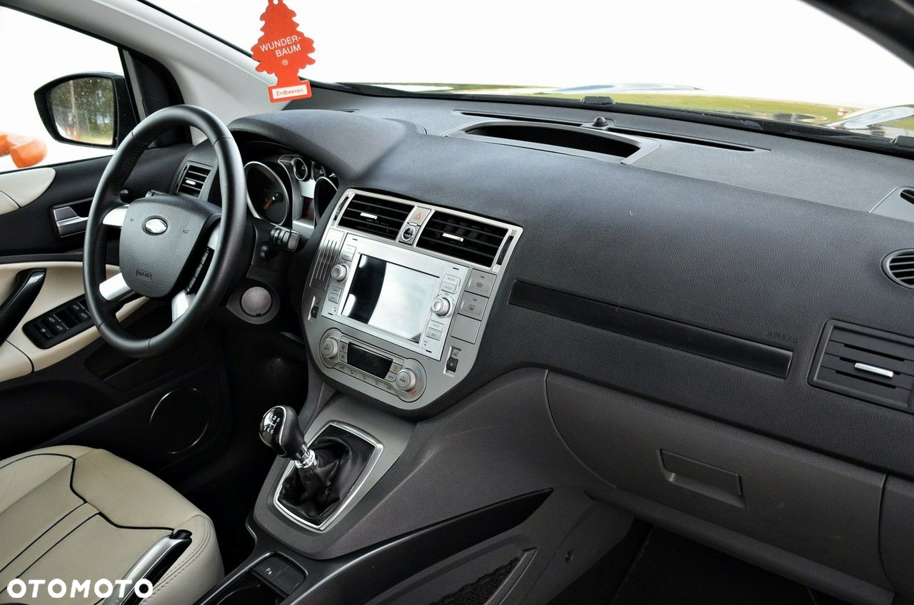 Ford Kuga - 22