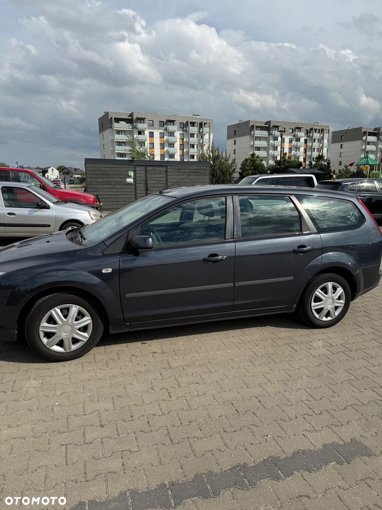 Ford Focus - 1