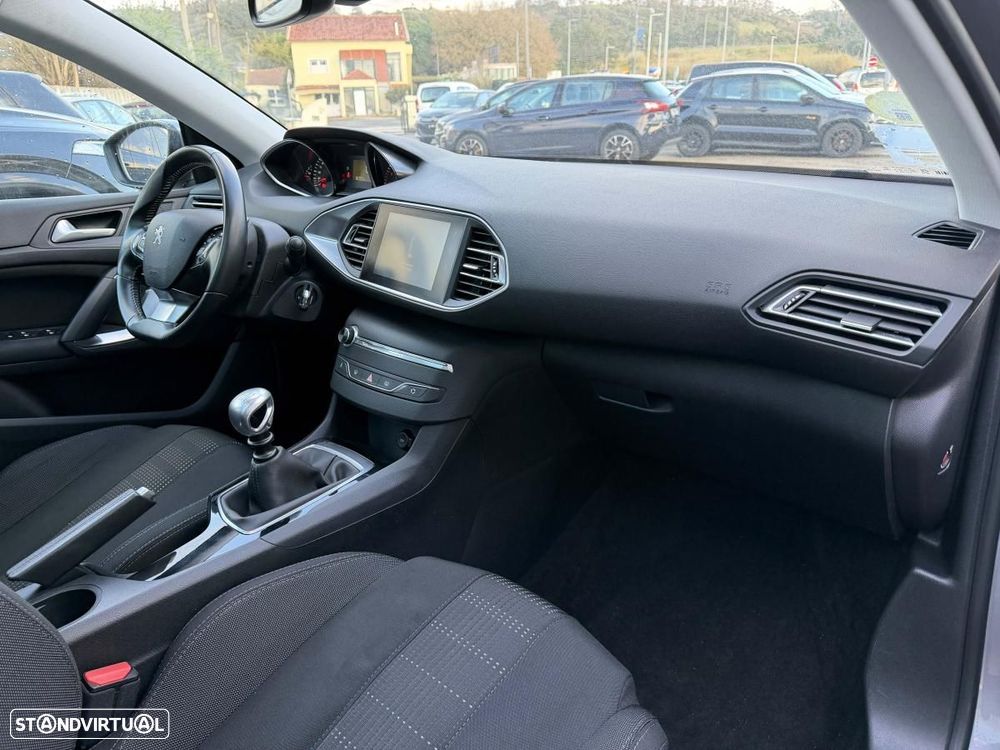 Peugeot 308 1.6 BlueHDi Allure - 23