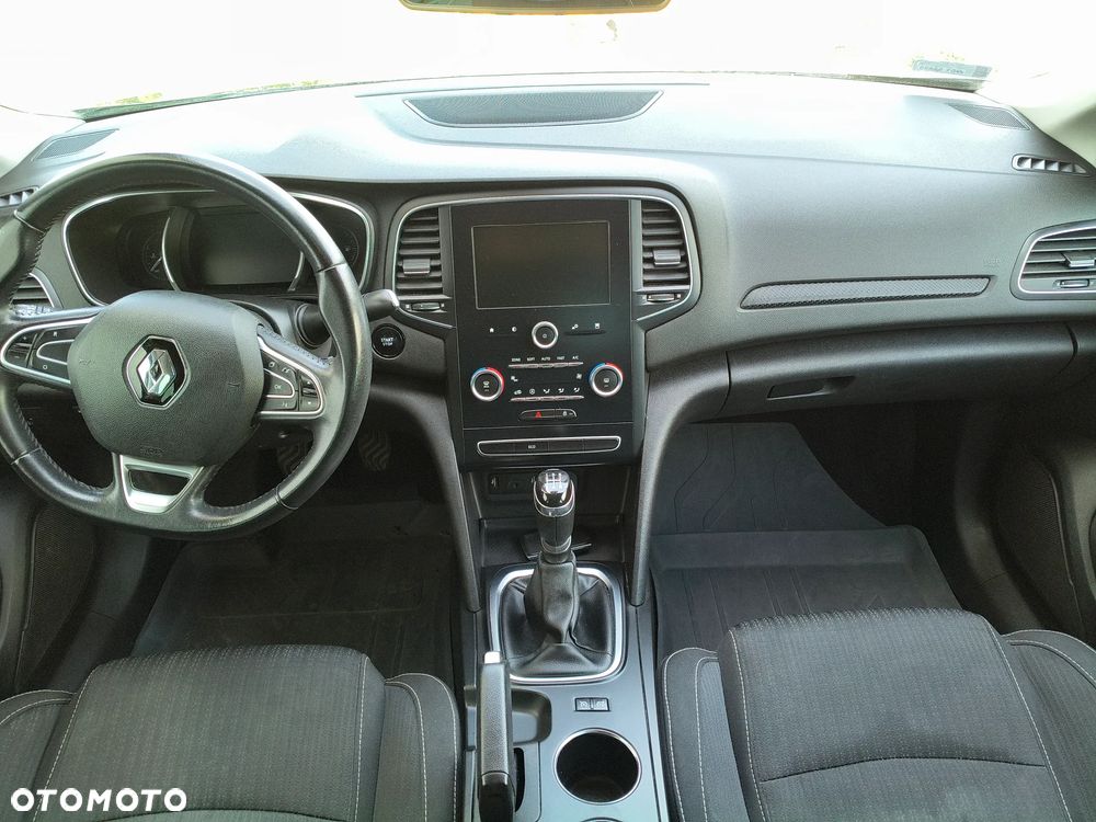 Renault Megane 1.6 SCe Limited - 10