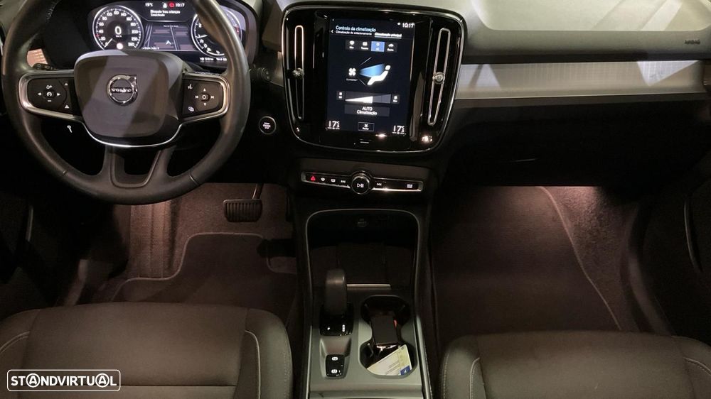 Volvo XC 40 1.5 T3 Momentum Plus Geartronic - 18