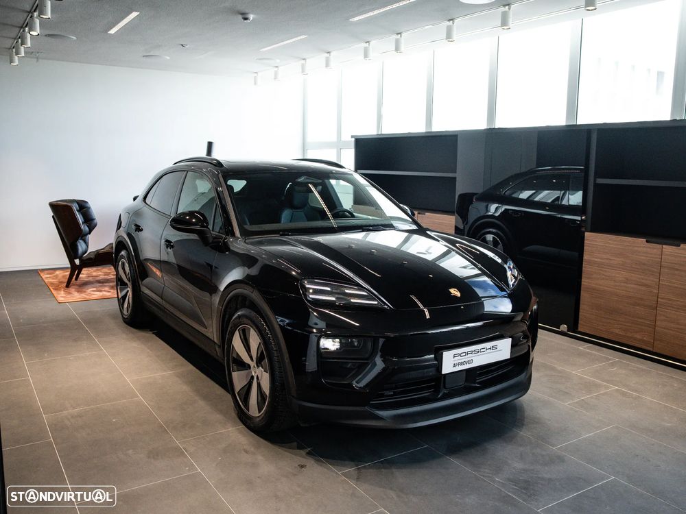 Porsche Macan Electric - 2