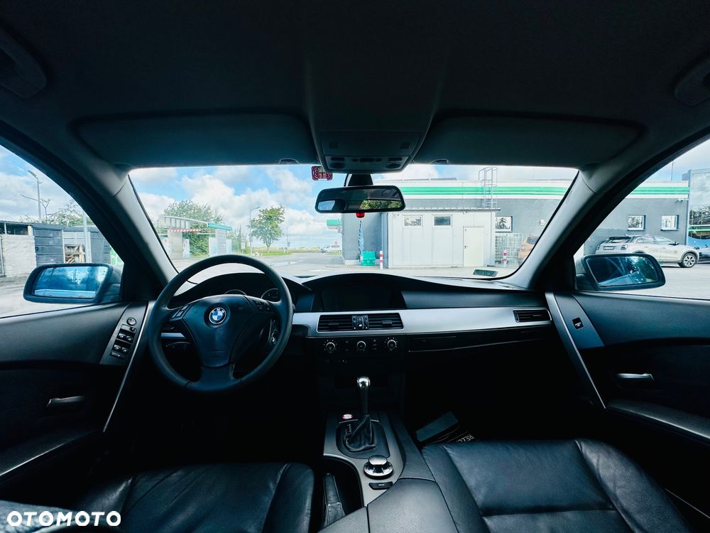 BMW Seria 5 525d - 9