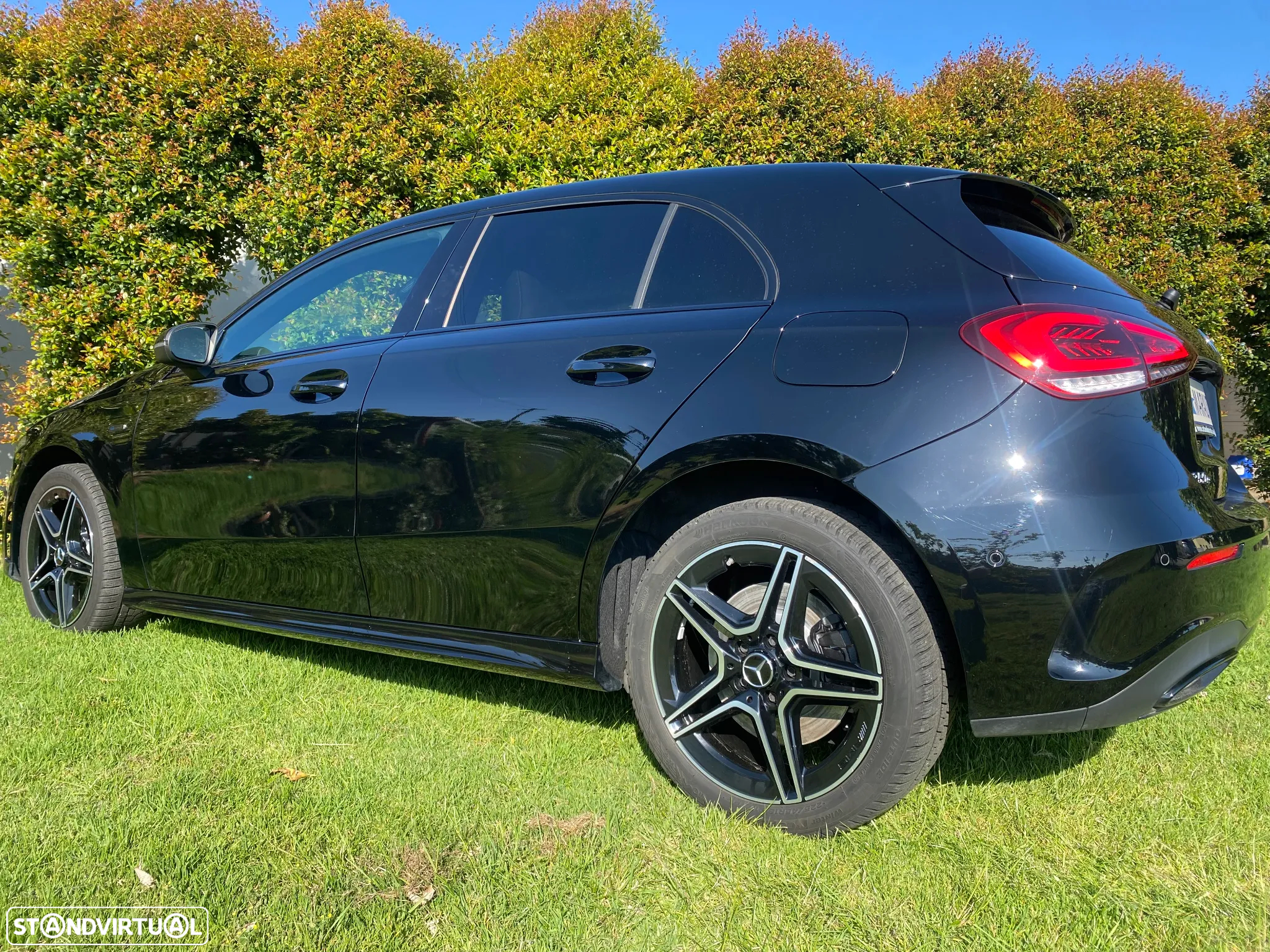 Mercedes-Benz A 250 e AMG Line - 8