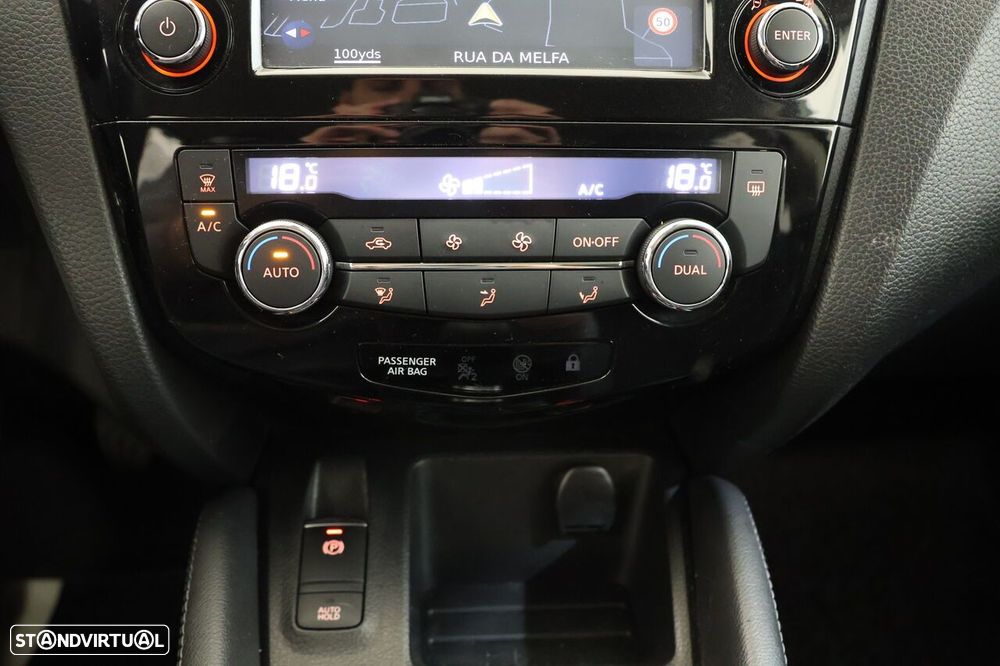 Nissan Qashqai 1.5 dCi N-Connecta - 25