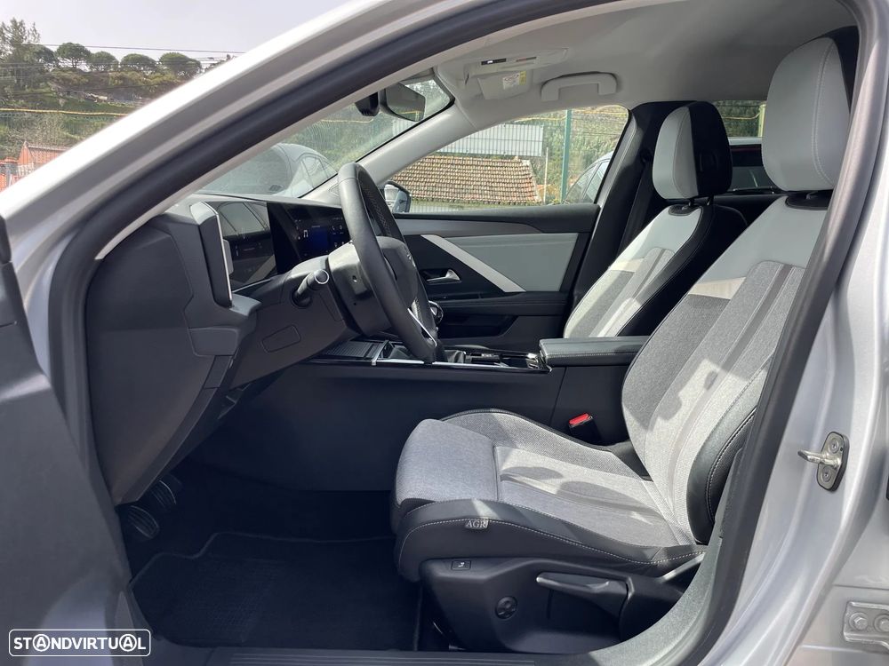 Opel Astra 1.2 T Elegance - 15