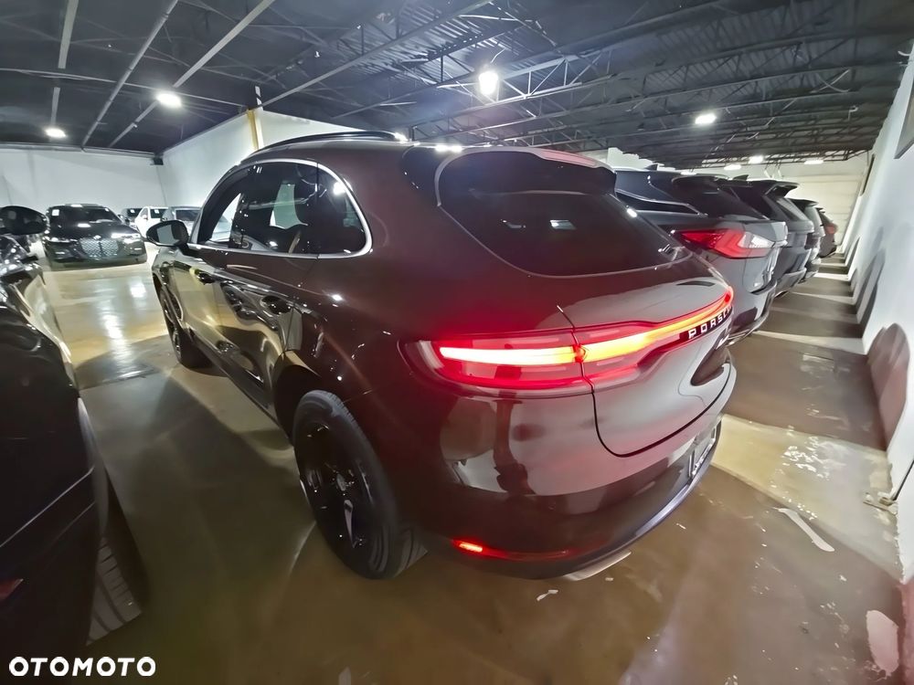 Porsche Macan Standard