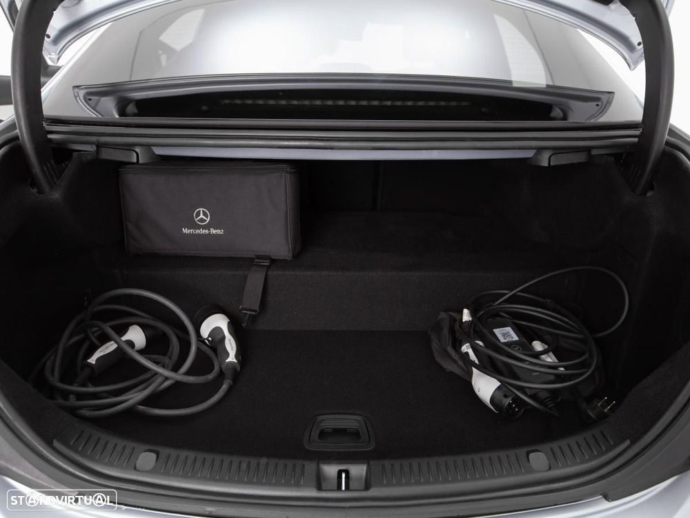 Mercedes-Benz E 300 de 9G-TRONIC - 13