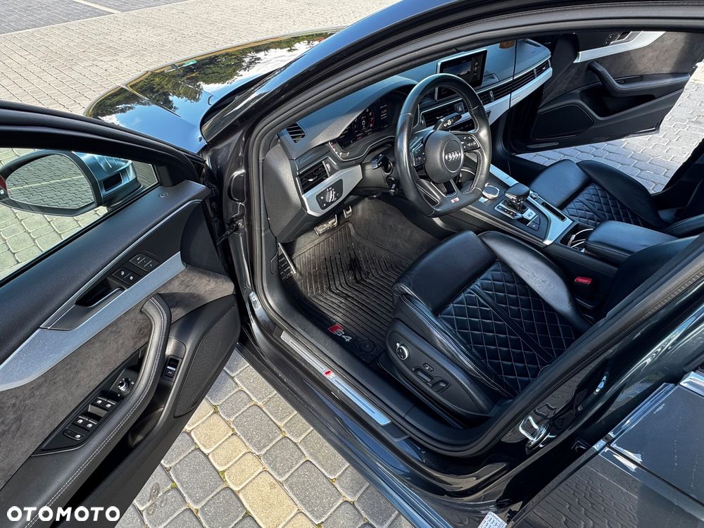 Audi S4 Limousine - 12