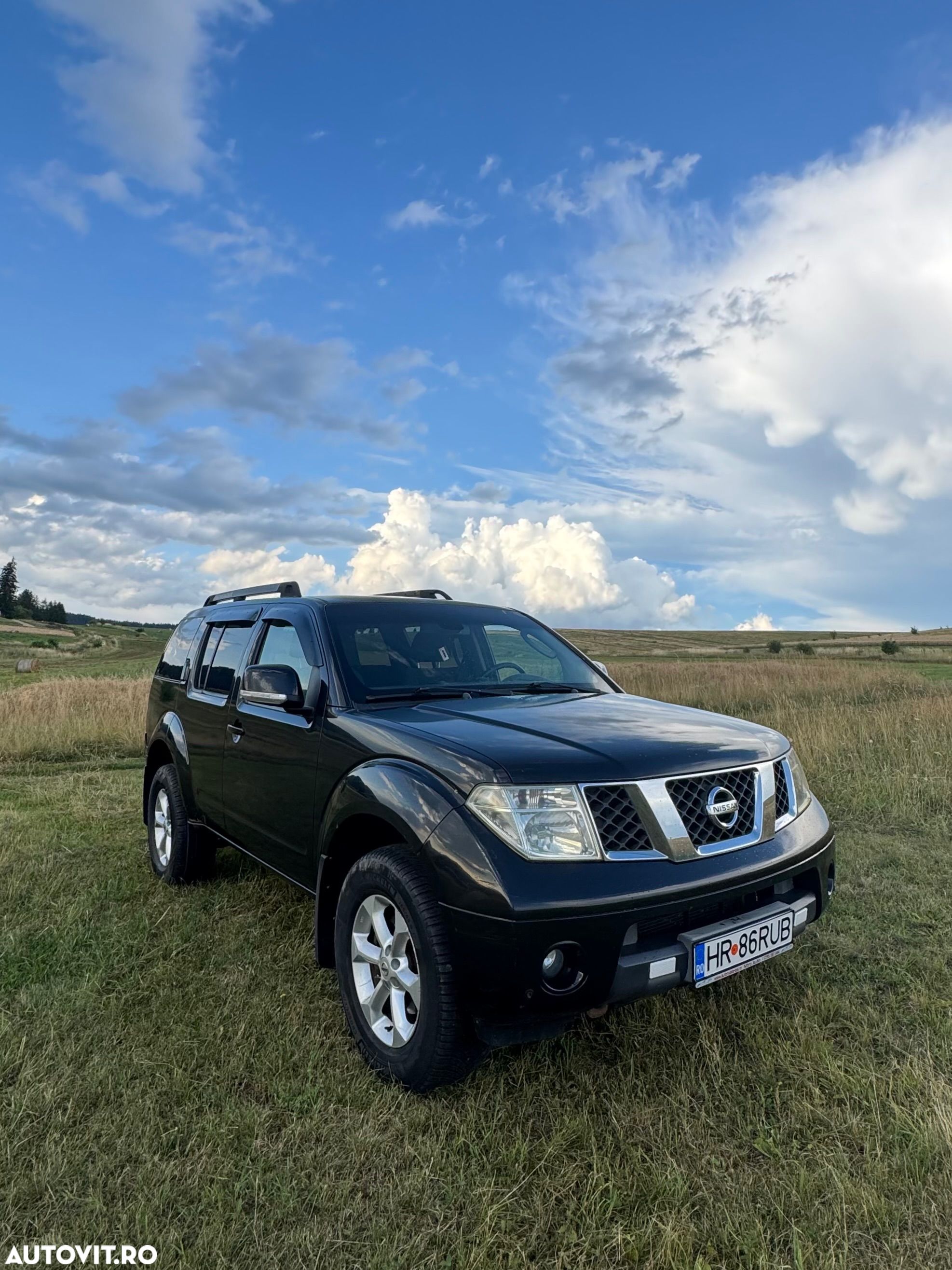 Nissan Pathfinder 2.5 dCi LE - 1