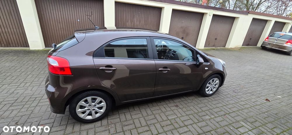 Kia Rio 1.2 M - 3