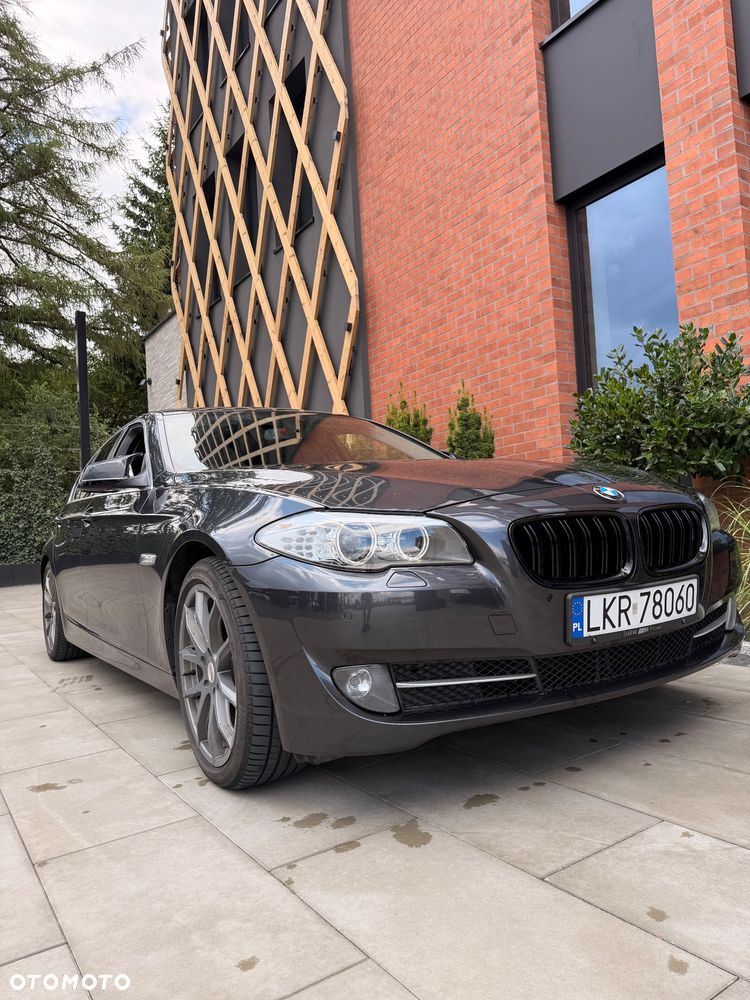 BMW Seria 5 530d xDrive - 25