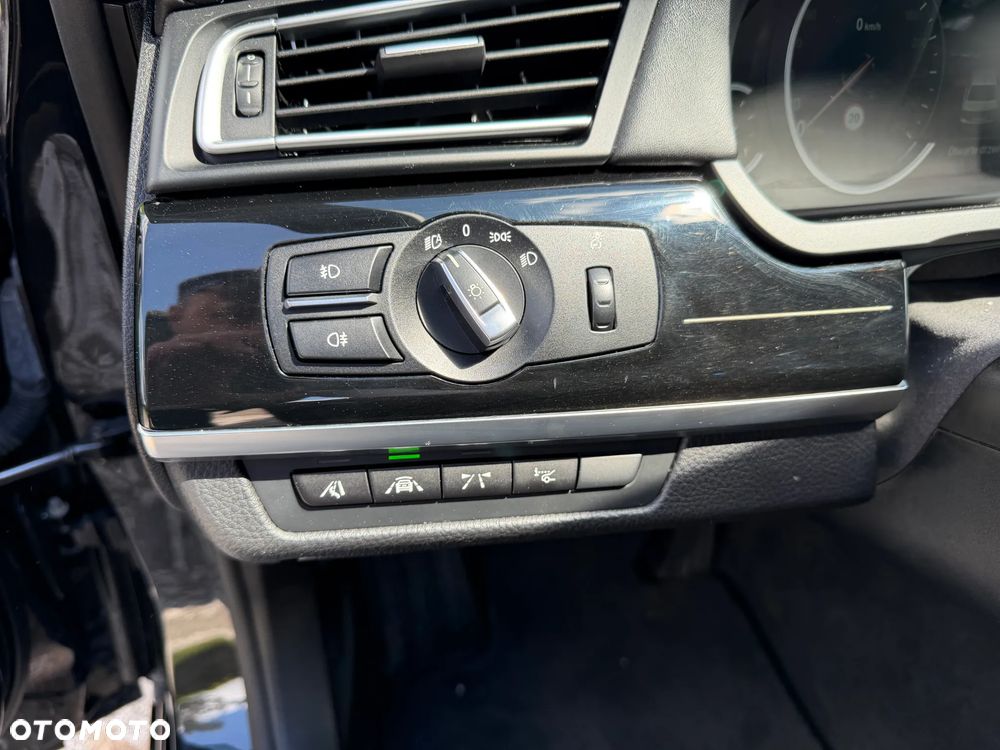BMW Seria 7 740d xDrive Edition Exclusive - 33
