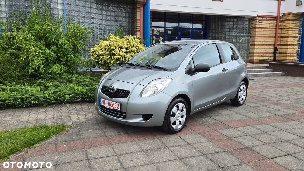Toyota Yaris - 31