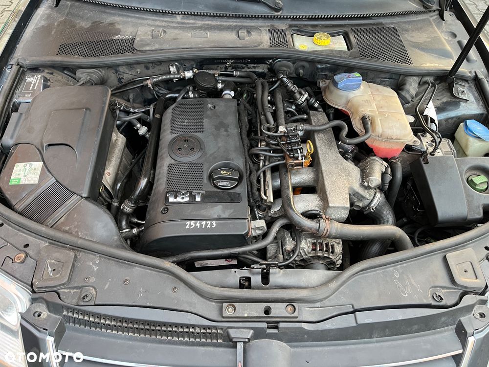 Volkswagen Passat 1.8T Trendline - 21