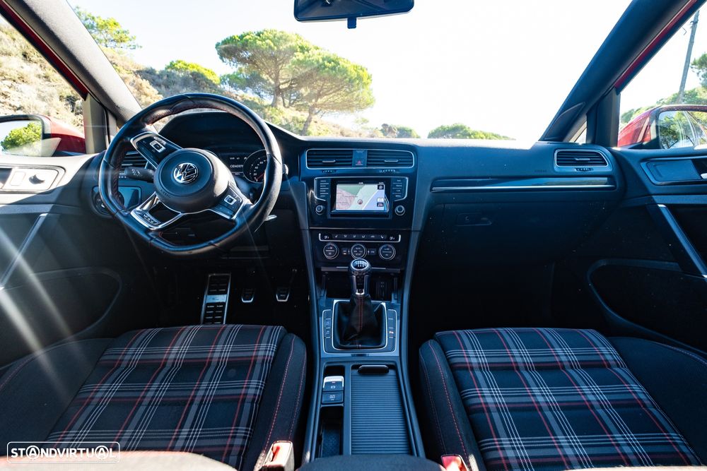 VW Golf 2.0 TSi GTi - 17