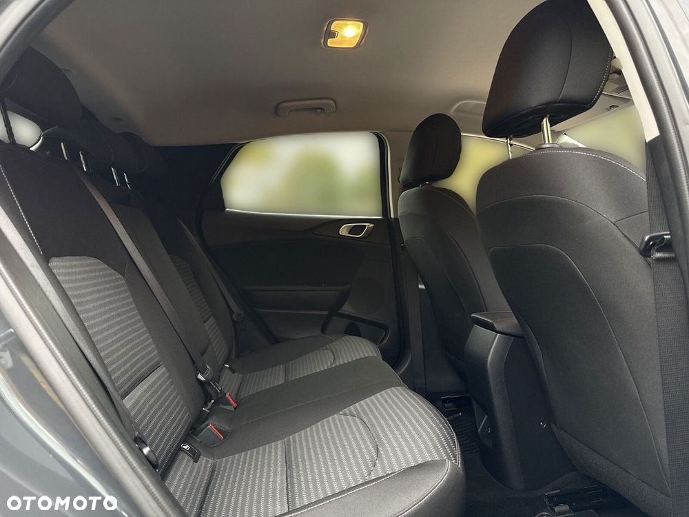 Kia XCeed 1.5 T-GDI Business Line - 17