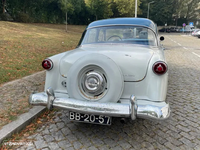 Ford Crestline - 7
