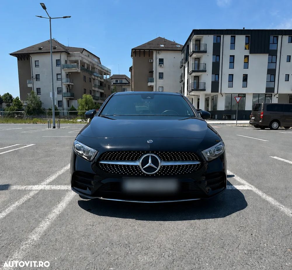 Mercedes-Benz A 180 7G-DCT AMG Line - 1
