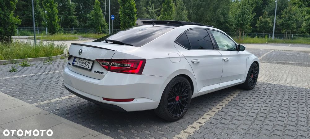 Skoda Superb 2.0 TDI L&K DSG - 4