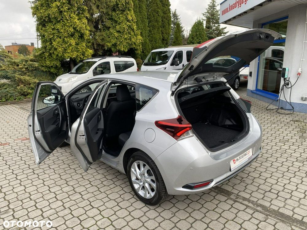 Toyota Auris - 29