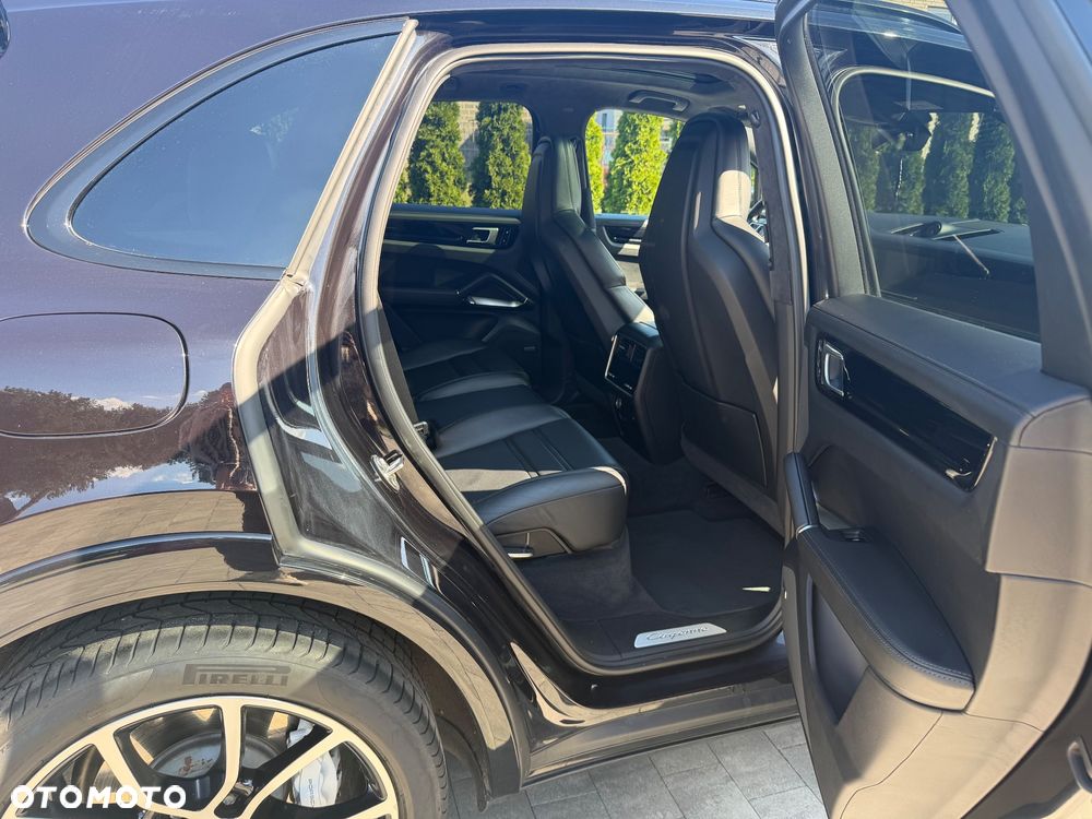 Porsche Cayenne - 20