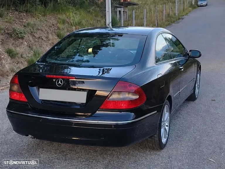 Mercedes-Benz CLK 220 CDi Avantgarde Aut. - 2