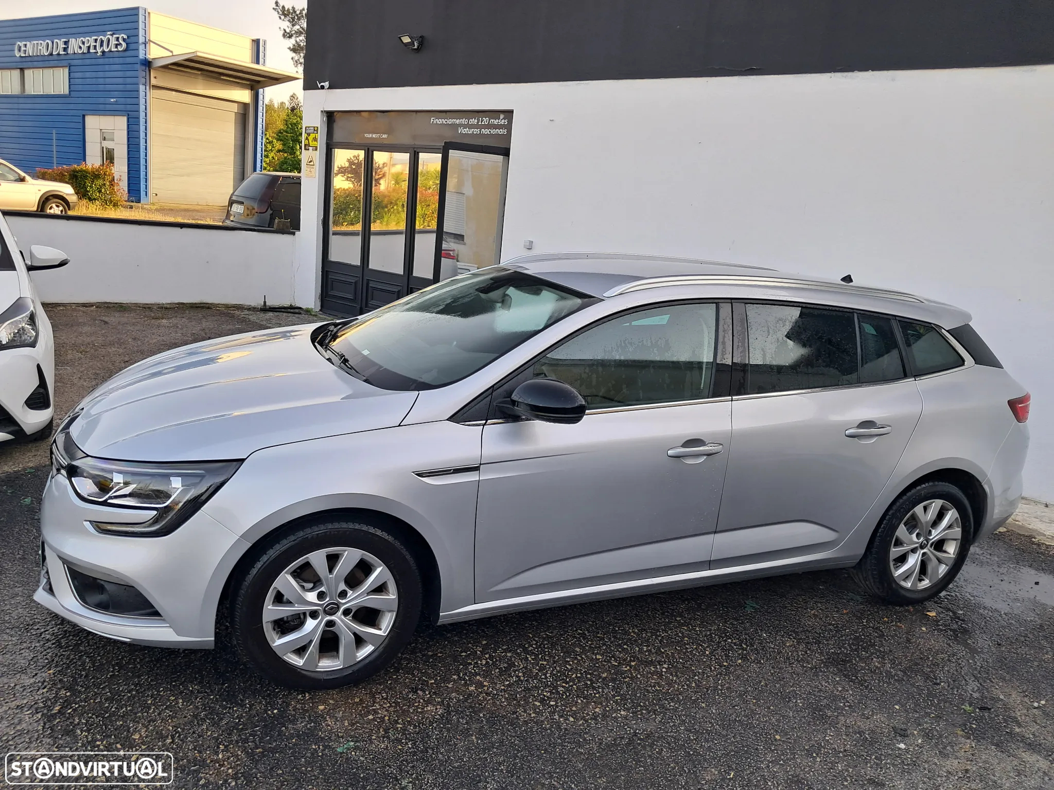 Renault Mégane Sport Tourer 1.5 Blue dCi Limited C/PM+Pneu - 4