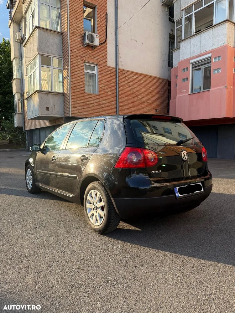 Volkswagen Golf - 3