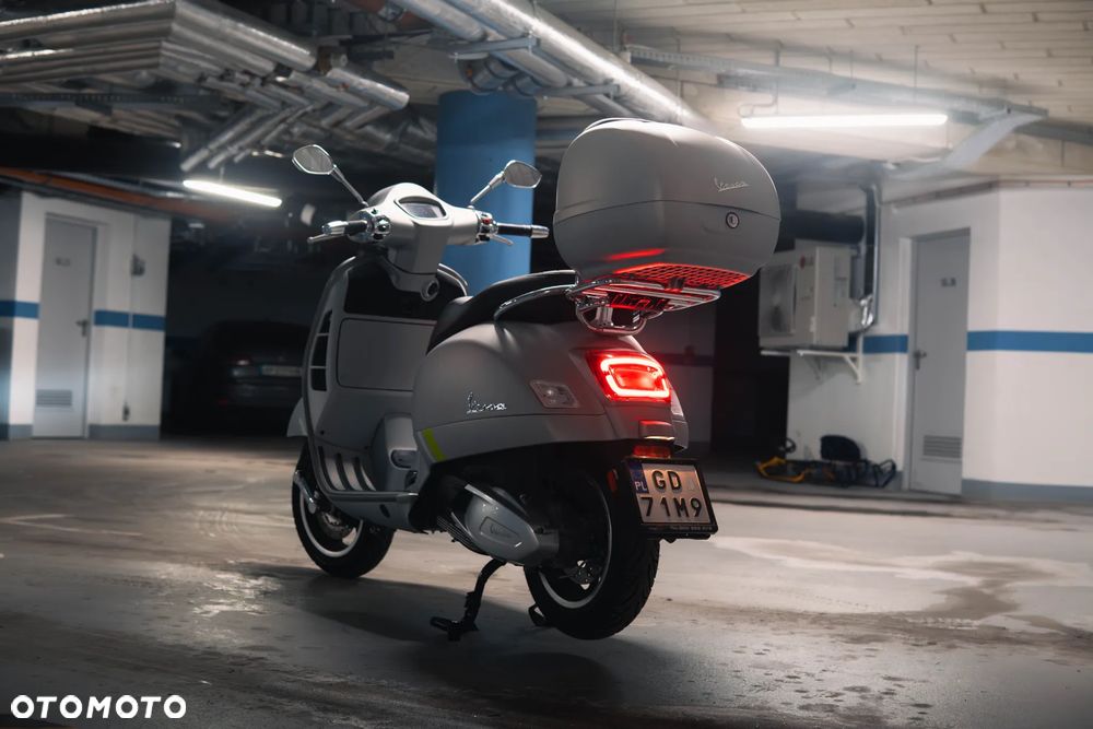 Vespa GTS - 2