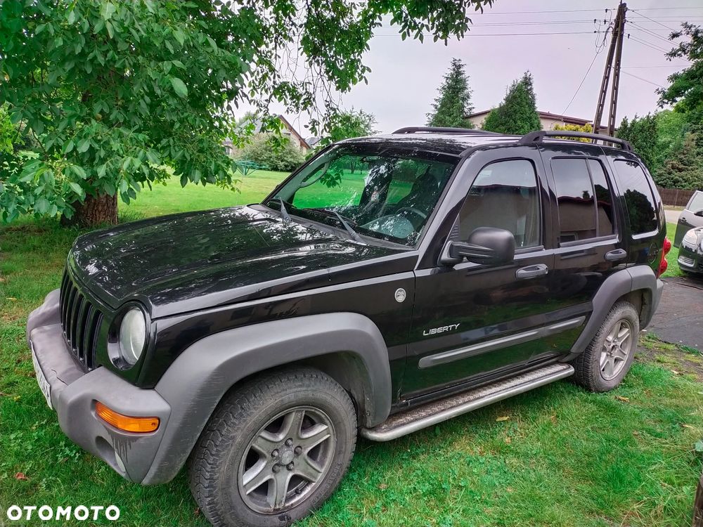 Jeep Liberty - 11