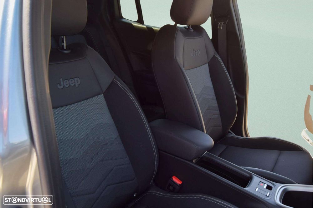 Jeep Avenger 54 kWh Summit Plus - 15