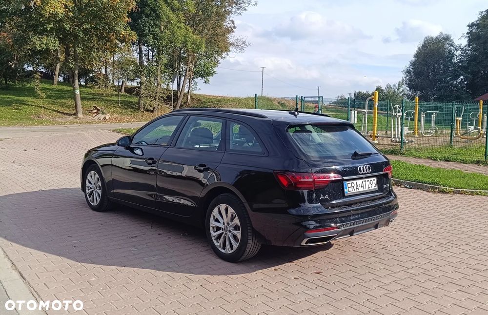 Audi A4 Avant 35 TDI mHEV S Line S tronic - 4