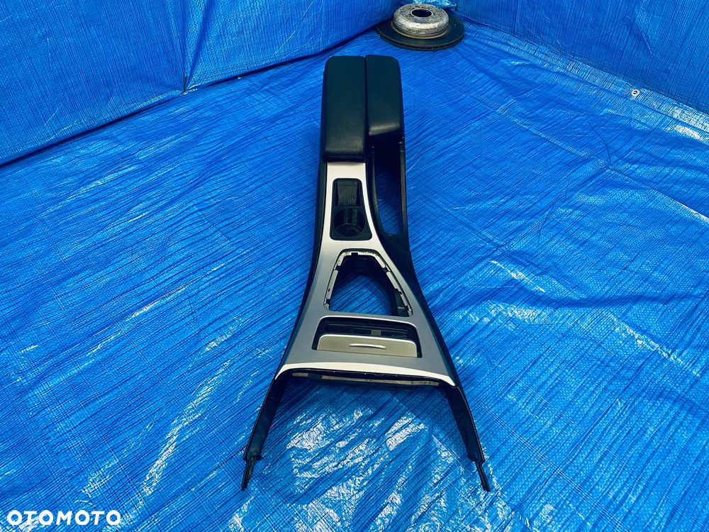 TUNEL ŚRODKOWY PODŁOKIETNIK SKÓRA KOMPLET BMW E90 E91 LIFT EUROPA ORYGINAŁ - 9