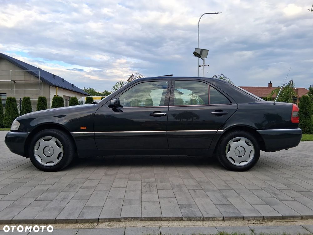 Mercedes-Benz Klasa C 220 D Classic - 9