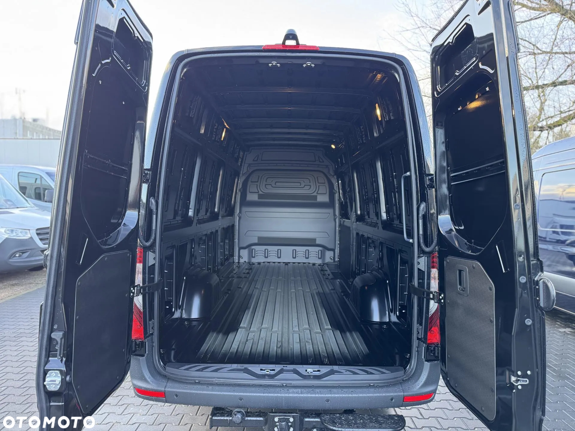 Mercedes-Benz Sprinter - 8