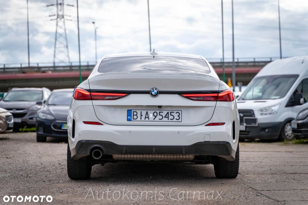 BMW Seria 2 218i - 9