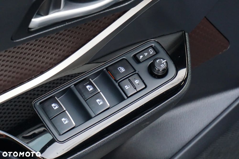 Toyota C-HR Business-Edition - 40