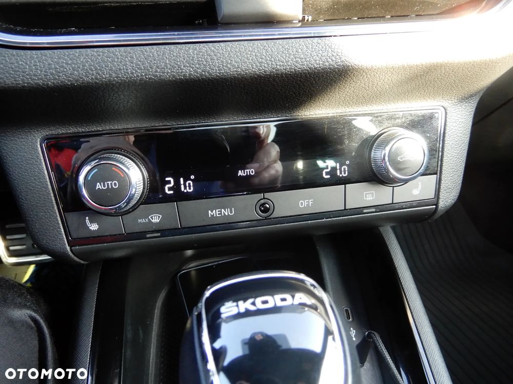 Skoda Kamiq 1.5 TSI Monte Carlo DSG - 19