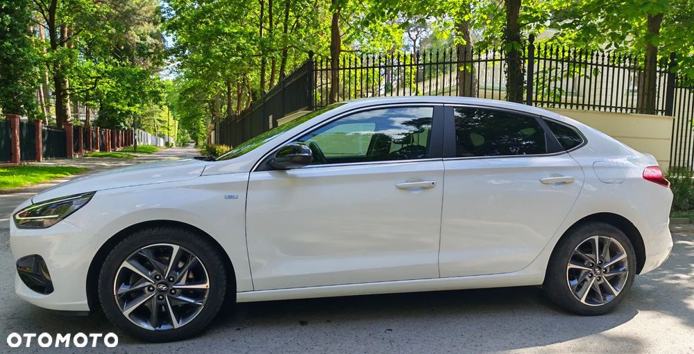 Hyundai i30 1.5 T-GDI 48V Executive - 2