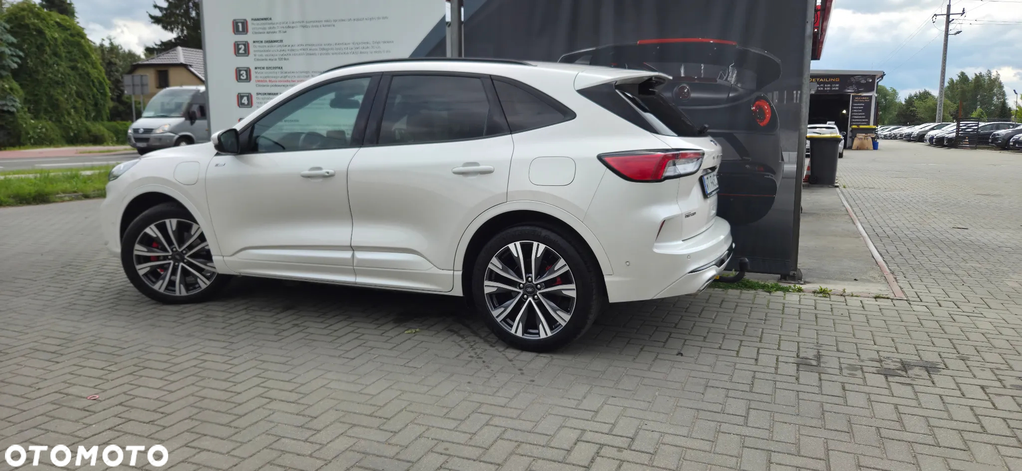 Ford Kuga 2.5P PHEV FWD ST-Line X - 13